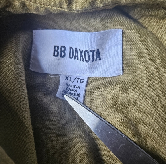 BB Dakota Olive Green Linen-Blend Short Sleeve Romper Size XL - Picture 9 of 12